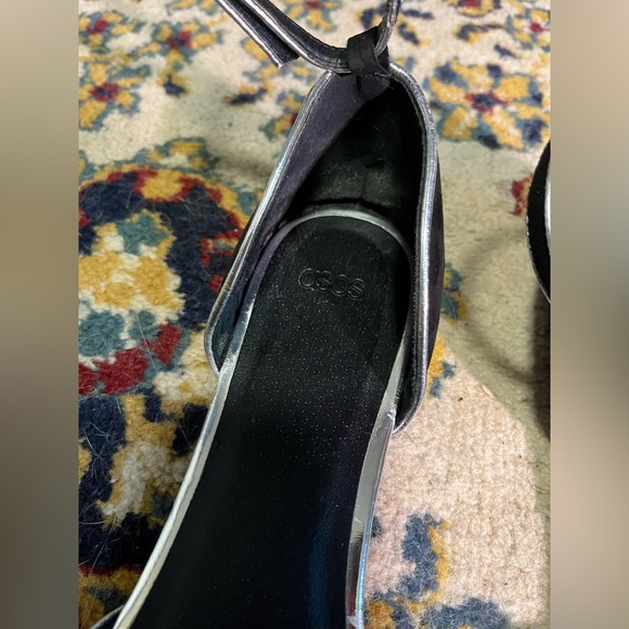 Black Cat Face Pointed Toe Flats with Ankle Strap - Picture 4 of 7